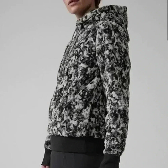 Athleta Glacier Black Tugga Sherpa‎ Jacquard Hoodie - Picture 3 of 14